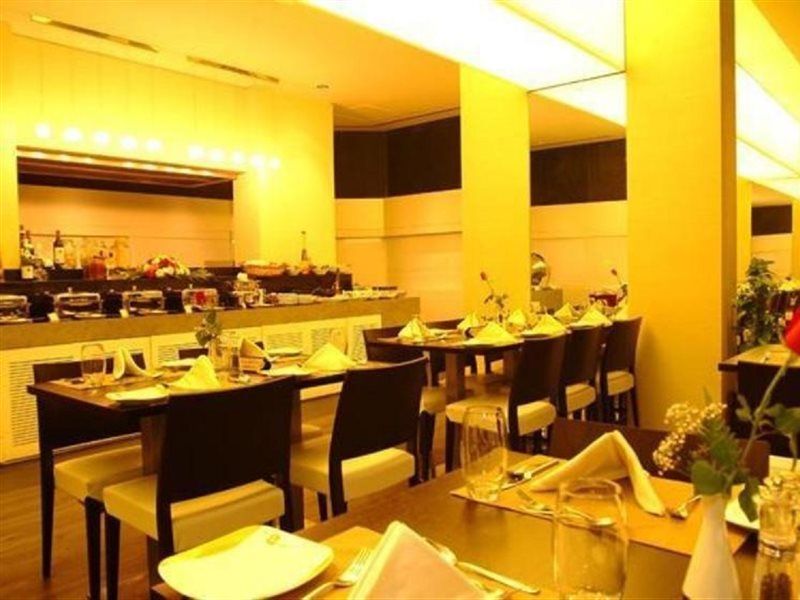 Saffron Boutique Hotel Dubai Bagian luar foto